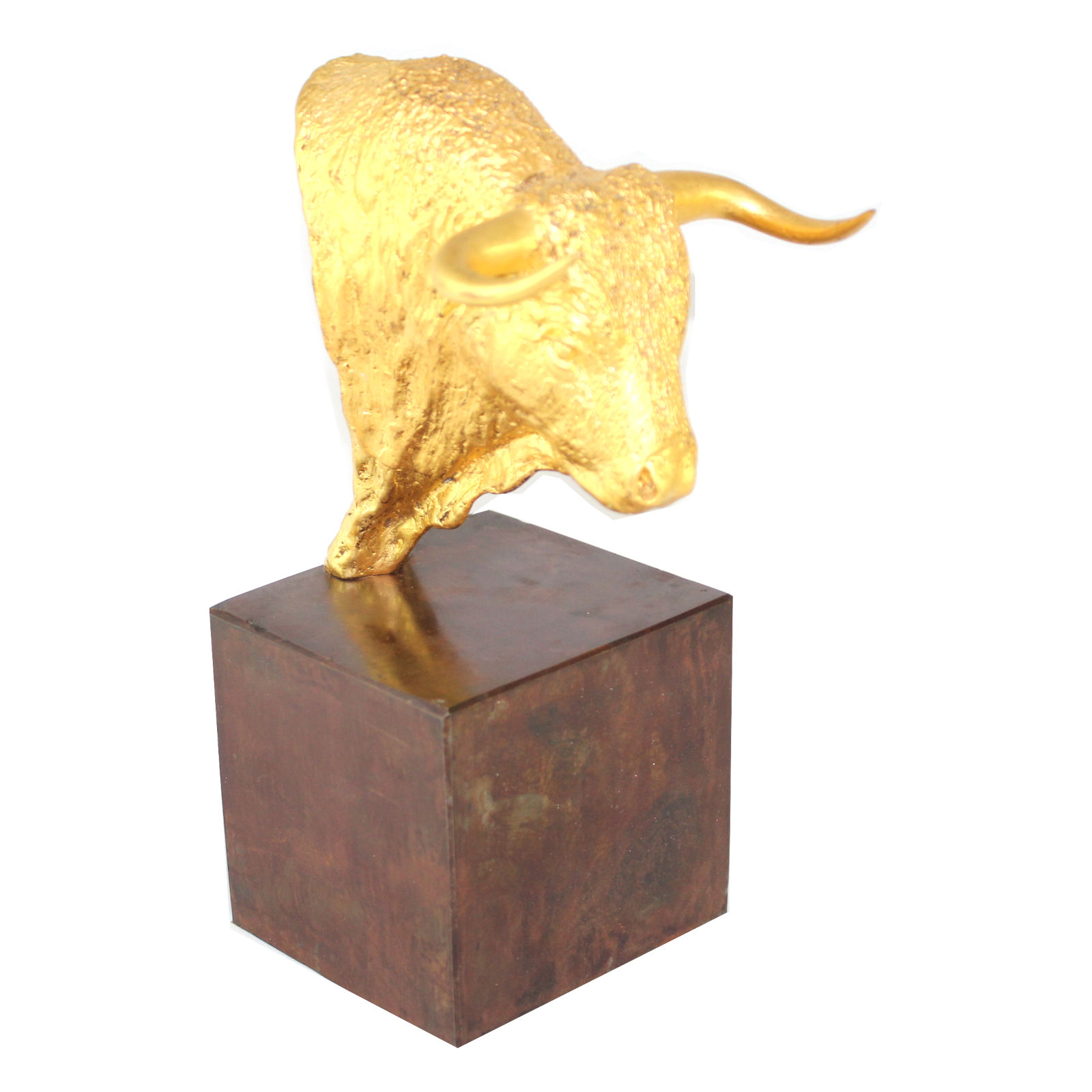 escultura de bronce - cabeza de toro color oro